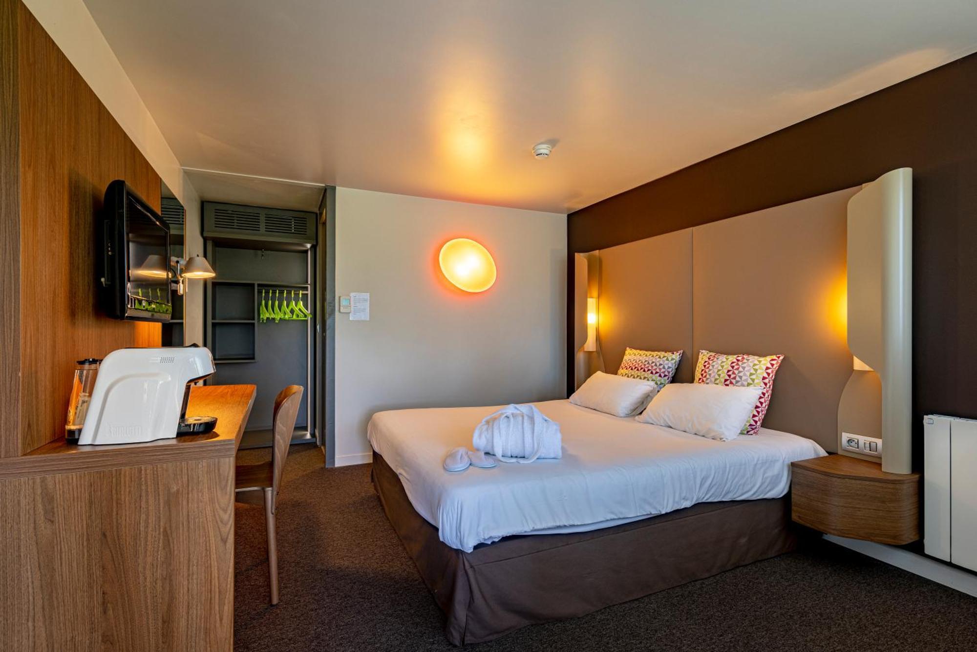 Campanile Dijon Nord - Toison D'Or Hotel Ngoại thất bức ảnh