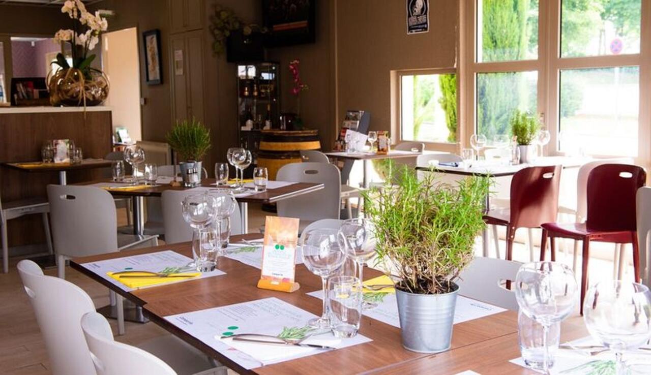 Campanile Dijon Nord - Toison D'Or Hotel Ngoại thất bức ảnh